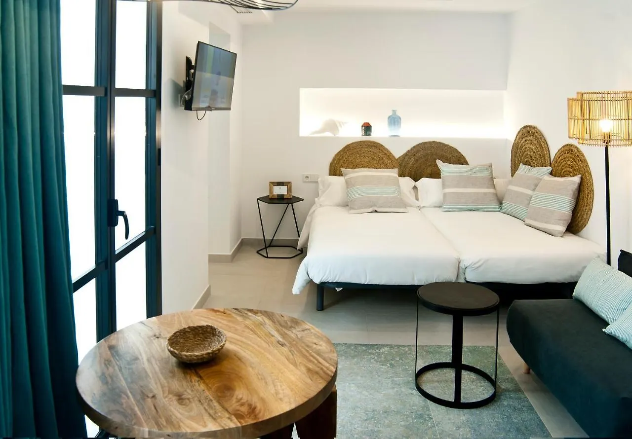 L' Escala Aparthotel El Cargol